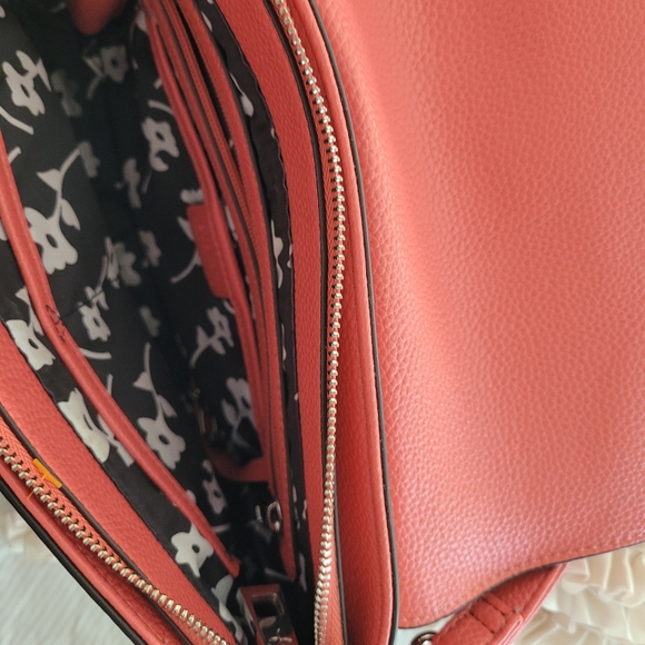 JENNA KATOR Michigan Contemporary Handbag Designer. Adjustable straps - Picture 13 of 16